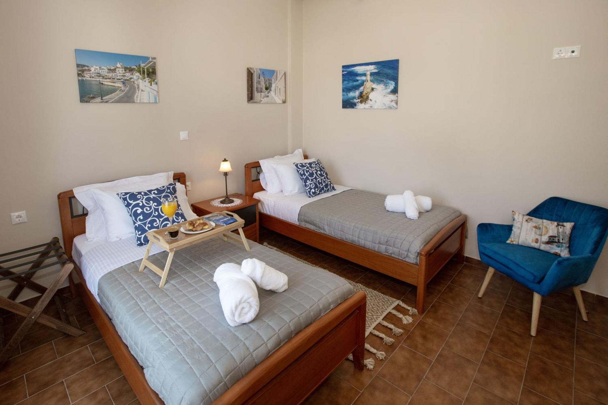 Ruby'S Summer House With Spacious Garden And Free Parking Gavrio Exterior foto
