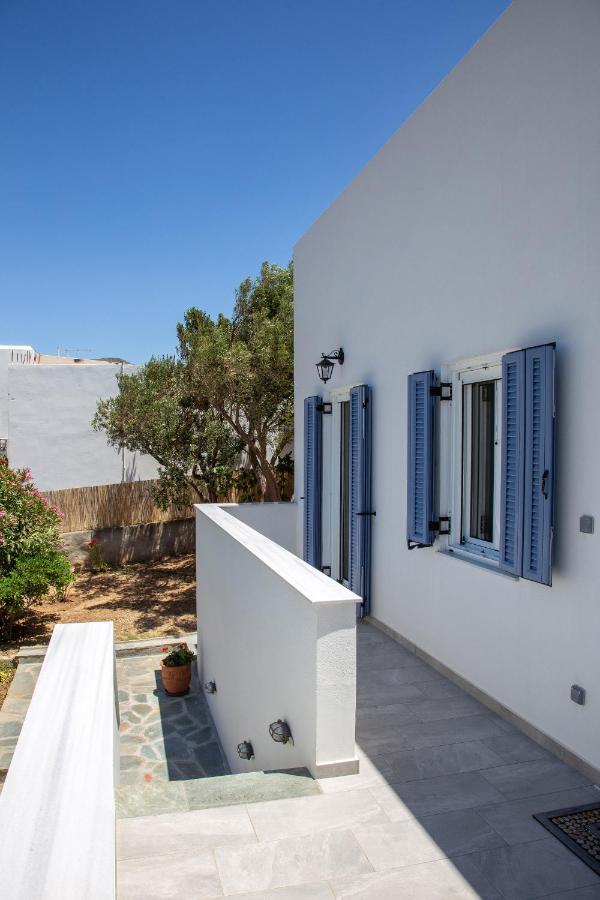 Ruby'S Summer House With Spacious Garden And Free Parking Gavrio Exterior foto