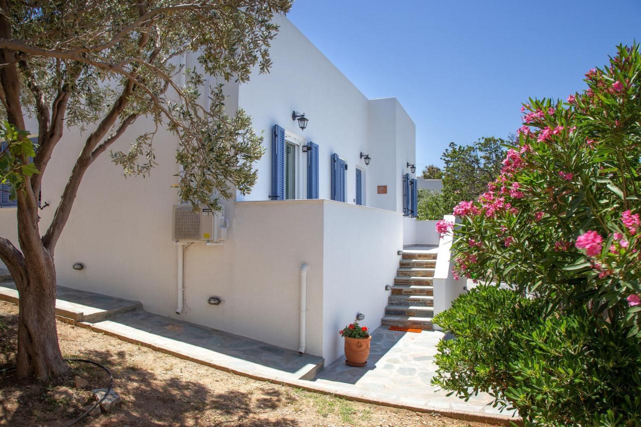 Ruby'S Summer House With Spacious Garden And Free Parking Gavrio Exterior foto