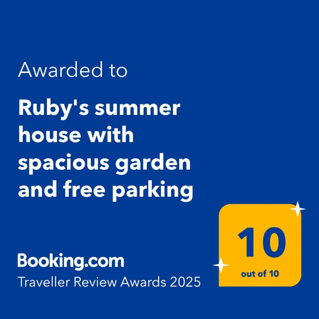 Ruby'S Summer House With Spacious Garden And Free Parking Gavrio Exterior foto